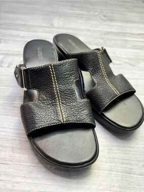 AEROSOLES Black Leather Slide Sandals with Contrast Stitching size 8.5